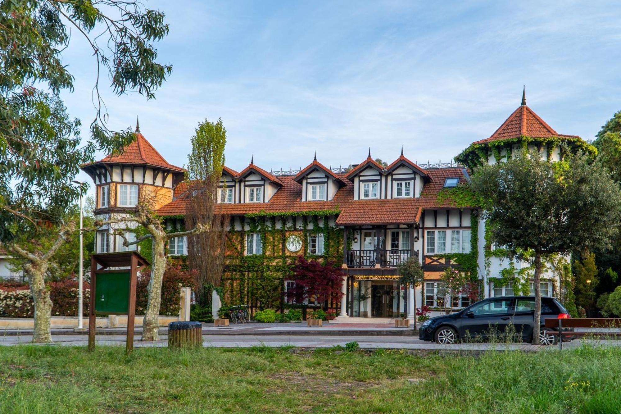 Hotel Torres De Somo Exterior photo